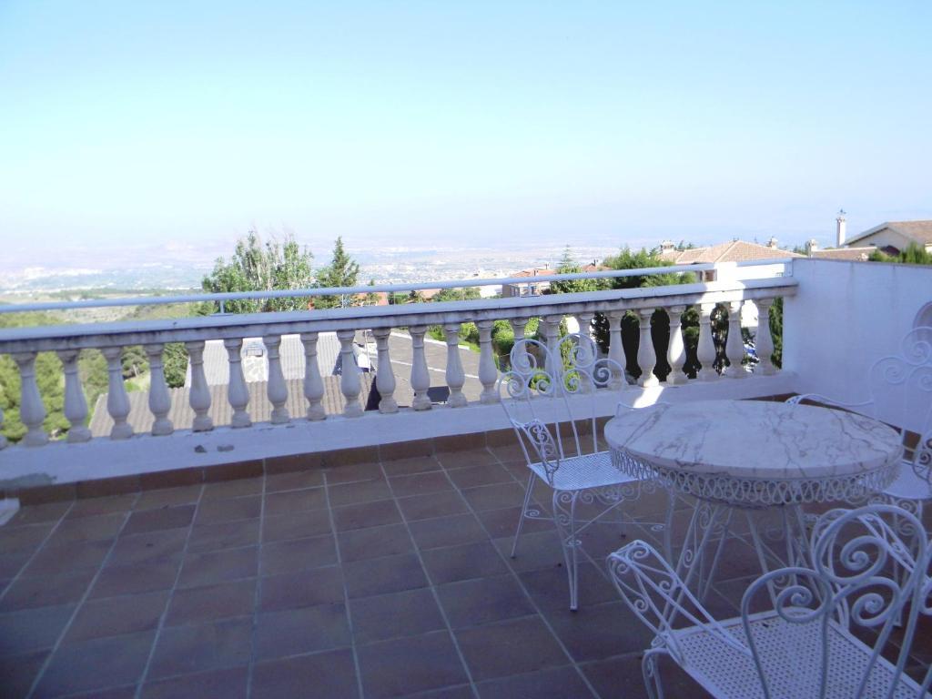 Apartamentos Turisticos Cumbres Verdes La Zubia  Cameră foto