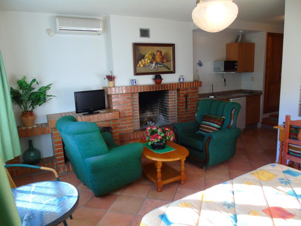 Apartamentos Turisticos Cumbres Verdes La Zubia  Cameră foto