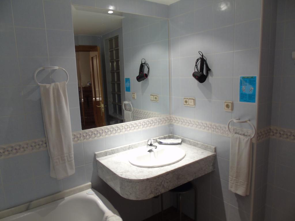 Apartamentos Turisticos Cumbres Verdes La Zubia  Cameră foto