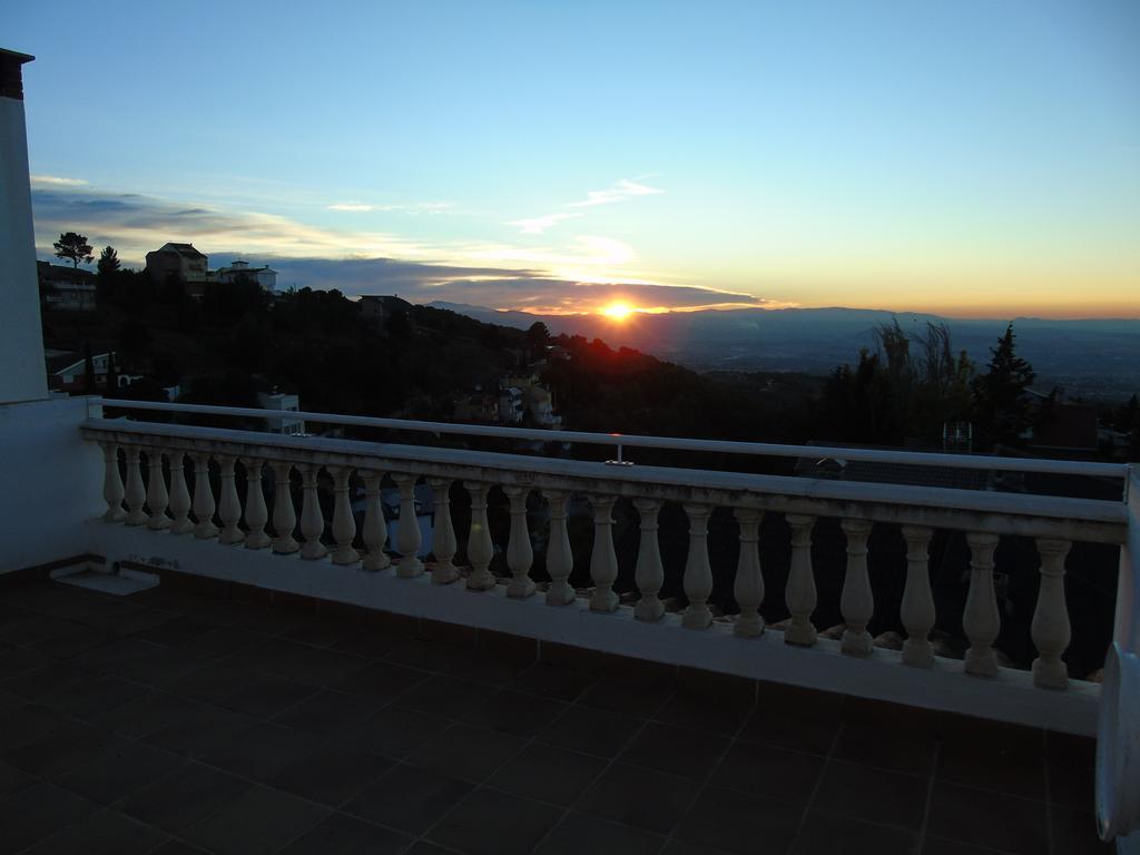 Apartamentos Turisticos Cumbres Verdes La Zubia  Cameră foto