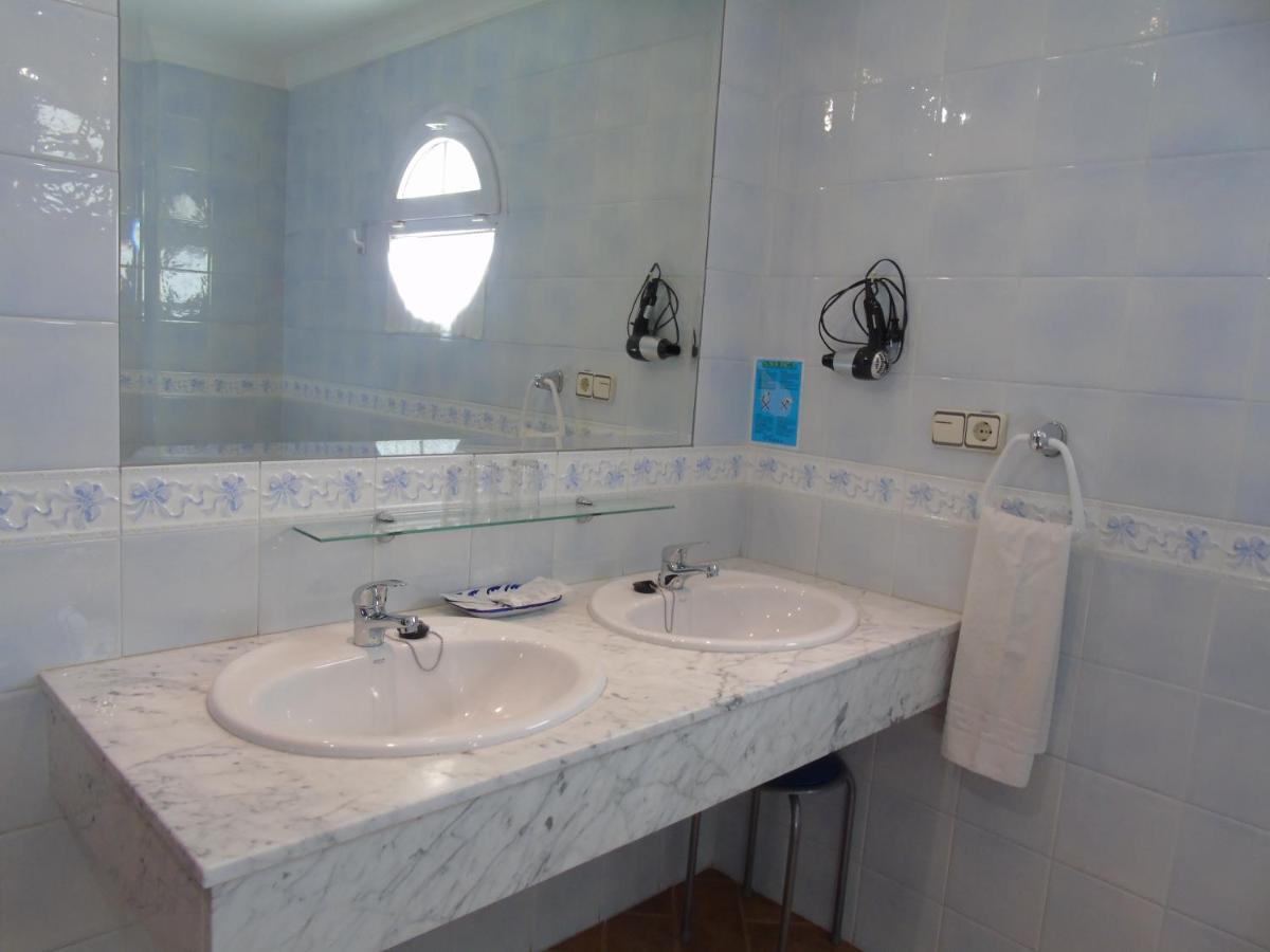 Apartamentos Turisticos Cumbres Verdes La Zubia  Exterior foto